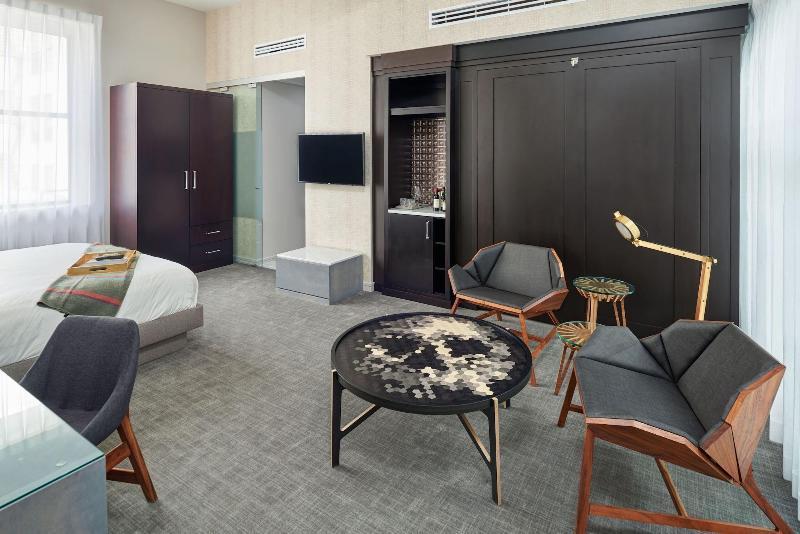 Stanton House Hotel 4*